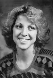 Kelly Bearden's Instagram, Twitter & Facebook