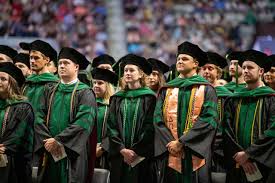 UAMS Graduates 1,134 Health Care Professionals | UAMS News