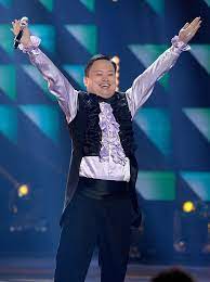 American idol william hung was. William Hung S Life After He Became Famous For Singing Ricky Martin S She Bangs During American Idol Auditions