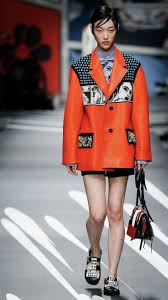2018 New York Fashion Week Milan Fashion Week 2018 Prada Spring 2018 Ready To Wear Look 32 Featuring Sora Choi Milan Fashion Week In 2020 Fashion Spring Fashion Trends Checks Fashion