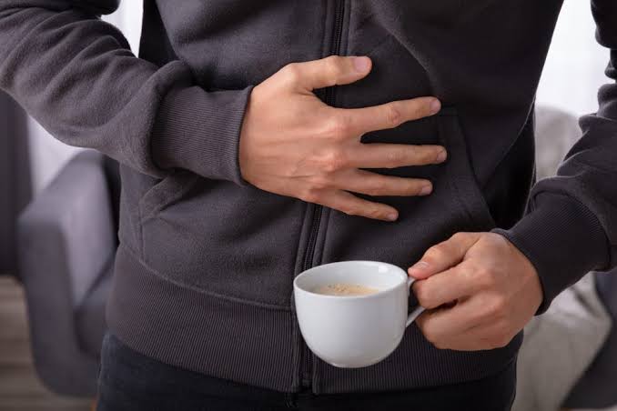 Uống cà phê khi bụng đói: Những tác hại bạn cần biết