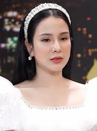 Showbiz 2/10: Diệp Lâm Anh tiết lộ từng gặp mặt 'tiểu tam' để nói chuyện,  Bảo Anh lên tiếng về nghi vấn mang thai