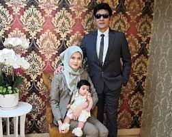 Dato' jamal ubaidillah bin haji mohd ali (lahir 7 mei 1959; Selepas 8 Bulan Timang Cahaya Mata Perempuan Isteri Jamal Abdillah Kini Hamil 10 Minggu Hiburan Mstar