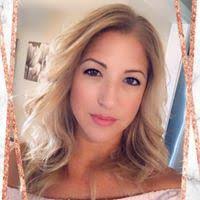 Eleanor Rinaldi's Instagram, Twitter & Facebook