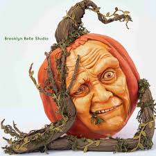 Halloween Hallow Midnight Short Pumpkin