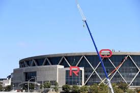 The arena has a capacity of 18,064 fans, was constructed at an estimate cost of $1.3 billion dollars, and has one of the largest scoreboards in the nba. A City S Lost Identity An Analysis Of The Golden State Warriors Relocation From Oakland To San Francisco Mediapolis