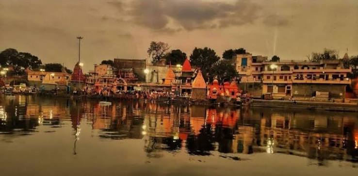 Shipra River Ghats in Ujjain — Aarti, Bathing & Kumbh