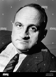 Rudolf Stein's Instagram, Twitter & Facebook