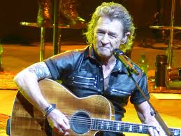 #peter maffay #ich wollte nie erwachsen sein #musik #deutsche musik #zitat #deutsches zitat ich wollte nie erwachsen sein, hab immer mich zur wehr gesetzt. Peter Maffay Warum Ich Meiner Mama So Dankbar Bin Schlager De