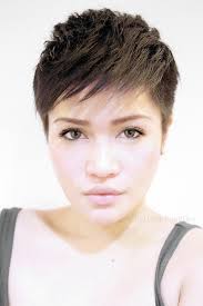 Headbands are easy to wear, and can give your head an instant look of class. How To Look Feminine With Short Hair