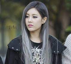 Locion Para Eliminar Las Canas Prematuras Silver Grey Hair Hair Styles Hair Inspiration