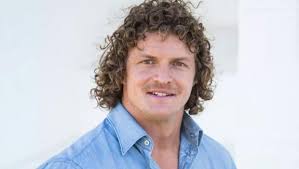 Nick Cummins set to make a return to TV screens