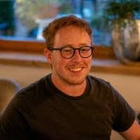 Cindy Maras's Instagram, Twitter & Facebook