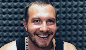 Loqiemean streams live on twitch! Loqiemean Predlozhil Svoyo Prochtenie Hita Gnarls Barkley Crazy Tnt Music Zdes Tvoya Muzyka