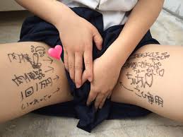 校内写生☆激エロ☆悪ノリしすぎのjkちゃんたち画像（28） | デジタルコンテンツのオープンマーケット Gcolle