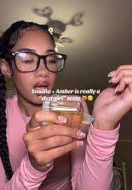 Amber Dry's Instagram, Twitter & Facebook