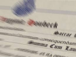 Ho ottenuto il diploma di baccalaureato, non fa al caso tuo, perche' da' l'impressione che hai conseguito il primo titolo di studio che si ottiene nelle università pontificie, in teologia. Descrizione Dei Voti Per La Valutazione Degli Esami Upra Upra