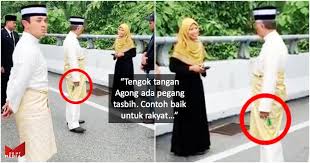 We did not find results for: Agong Cemar Duli Tinjau Mangsa Kemalangan Tapi Tasbih Di Tangan Jadi Perhatian Rakyat Minda Rakyat