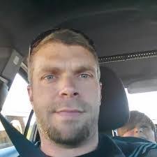 Jay Steed's Instagram, Twitter & Facebook