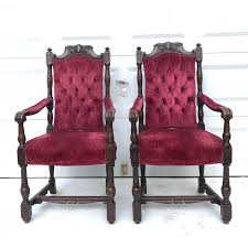 This Beautiful Pair Of Antique Throne Style Armchairs Feature Elegantly Carved Frames And Tufted Red Velvet Upholstery Side Chairs Armchair Chair