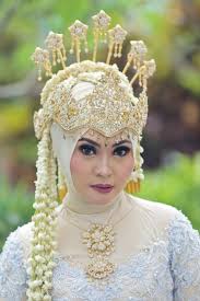 Maybe you would like to learn more about one of these? Paling Keren Rias Pengantin Siger Sunda Hijab Mede Linmin
