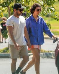 Zac efron, thrilled to have found himself a hot normie girlfriend. All About Zac Efron S Girlfriend In Australia Vanessa Valladares Glamour Fame Zac Efron Zac Efron And Vanessa New Girlfriend