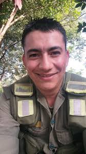 FALLECIMIENTO Lamentamos informar el fallecimiento del Cabo Primero Robert  David Barreto, ocurrido ayer en Posadas, como consecuencia de las heridas  recibidas al ser embestido por un vehículo que intentó fugarse de un