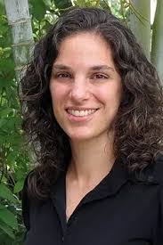 Michelle Kratz's Instagram, Twitter & Facebook