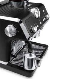 When your nespresso coffee machine is not working, there is nothing better than following a video tutorial before putting your hands to your head or rushing to call the nespresso service department. Delonghi Coffee Machine Repairs