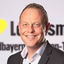 Mitarbeitende von EDEKA Unternehmensgruppe Nordbayern-Sachsen-Thüringen