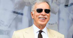 He is the owner of kroenke sports & entertainment. 8bbr3ycwv0vtnm