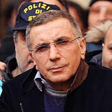 Pasquale zagaria, fratello del superboss michele e lui stesso boss, è stato scarcerato: Michele Zagaria In Videoconferenza Nessuno Mi Fara Mai Pentire