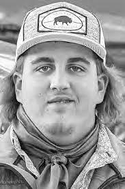 Elza Clark's Instagram, Twitter & Facebook