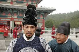 But the king's attentiveness to gong gil makes it quickly apparent that humour isn't the only thing motivating his generosity. Modern Korean Cinema Review The King And The Clown Is A Bawdy Heartfelt Period Classic