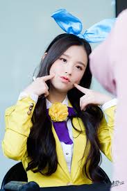 Loona Loona Debut Loona First Member Loona 2016 Debut Kpop Debut 2016 Kpop 2016 Debut Girl Group Loona Heejin Loona Heejin Debut Heejin Debut Loona Hee