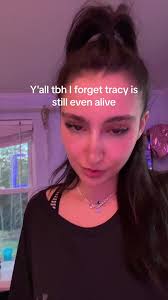 lil Peep doing push-ups in the back of a limo :( #imy #lilpeep #xandemic