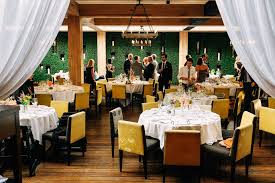 Contactez notre équipe maintenant pour le choix du menu, le déroulement de. Mariage Au Restaurant Beatrice Bice A Montreal Wedding Decor Inspiration Table Decorations Restaurant