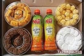 Salah satu jenis kalimat yang perlu kita fahami bersama yakni kalimat kompleks dan. 3 Contoh Kalimat Promosi Kue Secara Online Yukampus