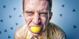 Votre dermatologue vous prescrira de la crème emla qui est un anesthésiant de contact. Frequence Causes Traitement Trois Question Sur Les Aphtes