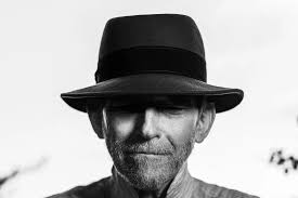 Another 2024 highlight! In October, I had the honor of returning for my 5th  residency at the iconic Café Carlyle ✨ Here are a few moments from one of  my performances, along