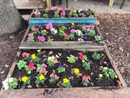 We pride our program on reflecting the wonderful complexity of people who are part of our area, as well as those who come. Happy Flower Montessori