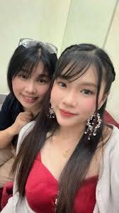 Guys等下见不要睡先来陪陪我先啊哈哈哈