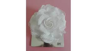 ※ discutere e condividere i preparativi per il matrimonio ※ abiti da. Fiori Per Abiti E Capelli Rosa Bianca In Tulle