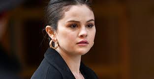 Vachenzia Mckinney's Instagram, Twitter & Facebook