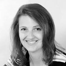 Eva Sippel's Instagram, Twitter & Facebook