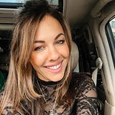 Lisa Tasker's Instagram, Twitter & Facebook