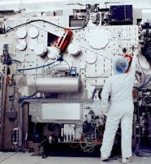 Asml vice president anthony yen says that asml has begun development of the extreme ultraviolet lithography machine his company believes will be needed to continue. Zeiss And Asml Strengthen Partnership For Euv Semiconductor Lithography Failure Analysis Society