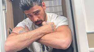 Michele morrone is an actor, known for 365 päivää (2020), medicit, firenzen valtiaat (2016) and untitled 365 days sequel (2022). Michele Morrone Promiflash De