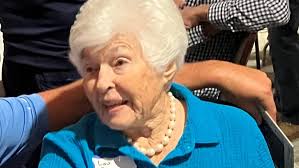 Reese gets LMHS Lifetime Achievement Award; Friends of Library honored