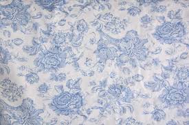 Looking for blue, indigo & navy floral fabric for curtains, upholstery or bedding. Upholstery Fabric By The Yard Blue And White Vining Floral Visual Arts Craft Supplies Tools Kromasol Com